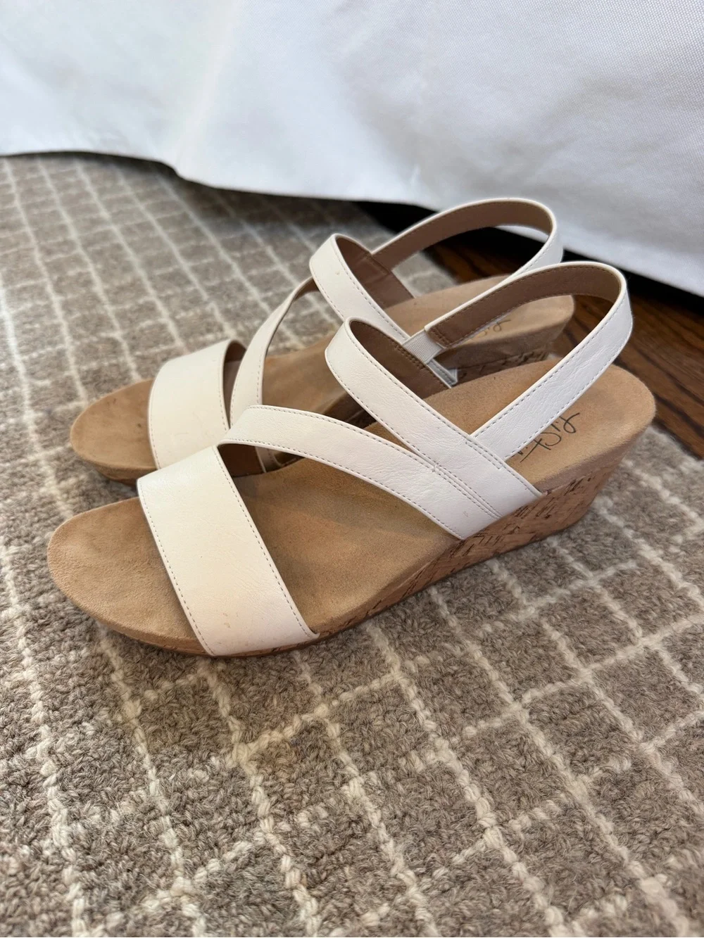 Life Stride White Strappy Wedge Sandals